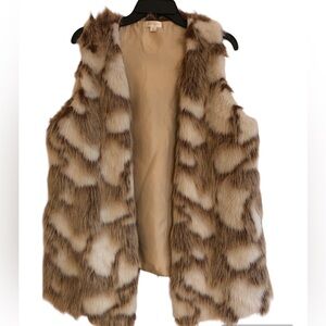 Faux Fur Tan White Oversized Vest in XL